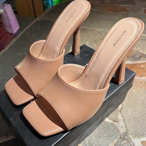 Pretty Little Things Camel Square Toe Heels (Women’s 6)(BNIB) - Picture 3 of 7